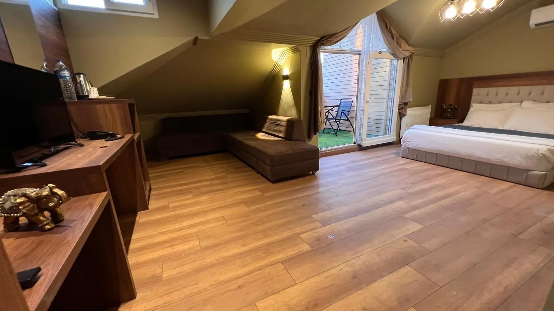 טראבזון Real King Suite Hotel טורקיה