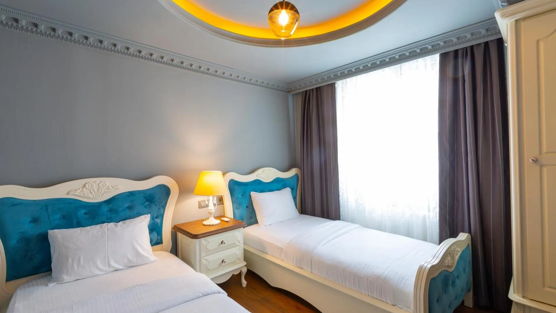 טראבזון Real King Suite Hotel