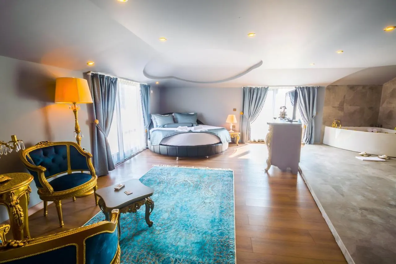Real King Suite Hotel Trabzon 4*,